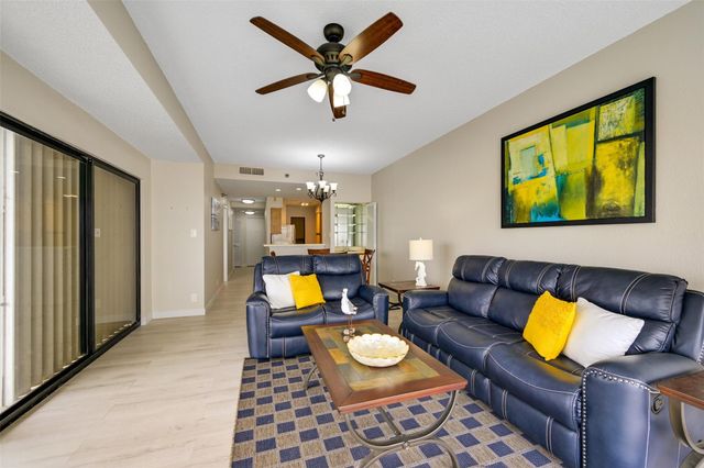 7700 Seawall Boulevard 512, Galveston, TX 77551
