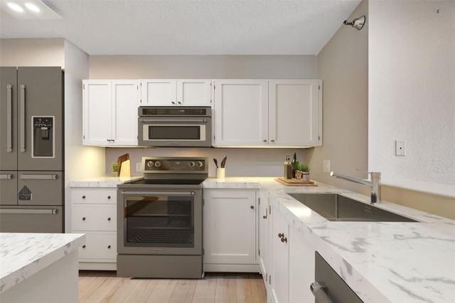 7700 Seawall Boulevard 512, Galveston, TX 77551