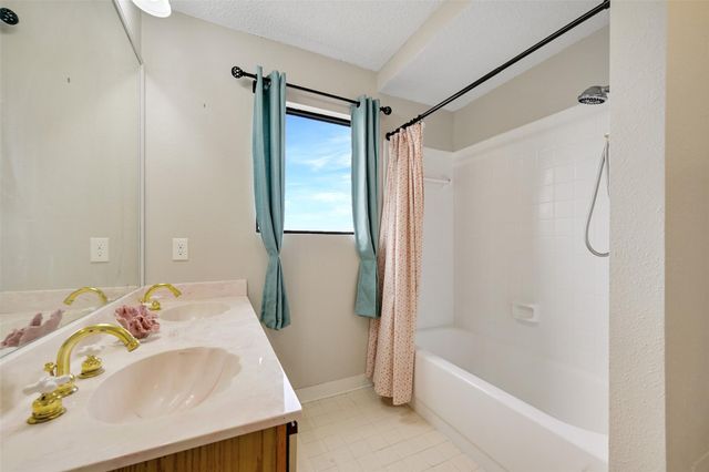 7700 Seawall Boulevard 512, Galveston, TX 77551