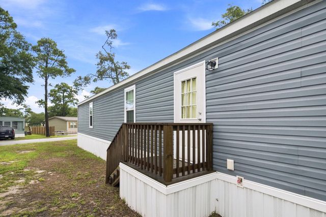 4603 Pelican St., North Myrtle Beach, SC 29582
