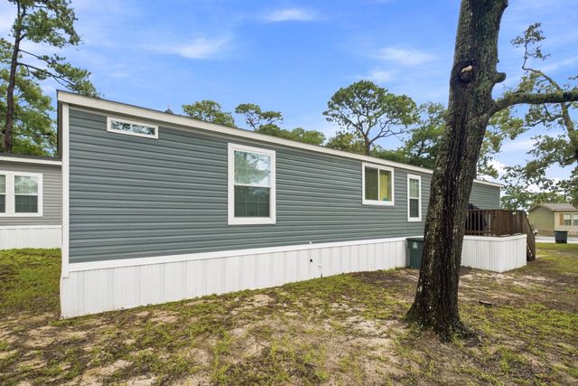 4603 Pelican St., North Myrtle Beach, SC 29582