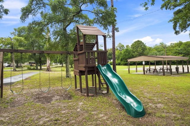 4603 Pelican St., North Myrtle Beach, SC 29582