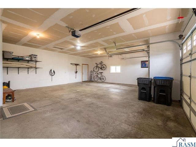 225 Pinehurst Drive, Mankato, MN 56001