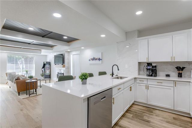 111 S 16th Street, Kansas City, KS 66102