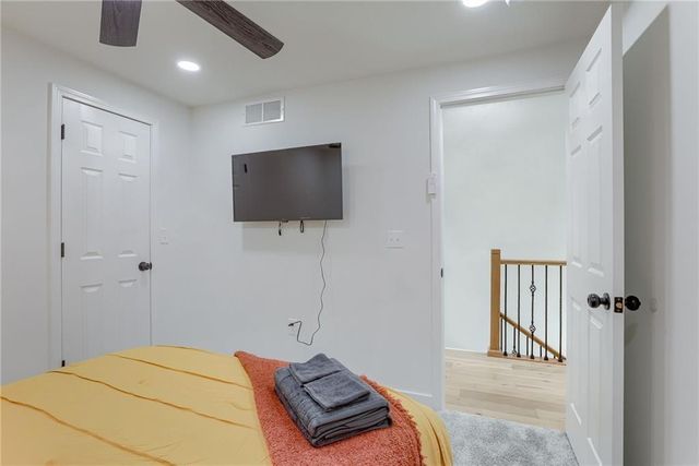 111 S 16th Street, Kansas City, KS 66102