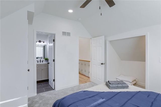 111 S 16th Street, Kansas City, KS 66102