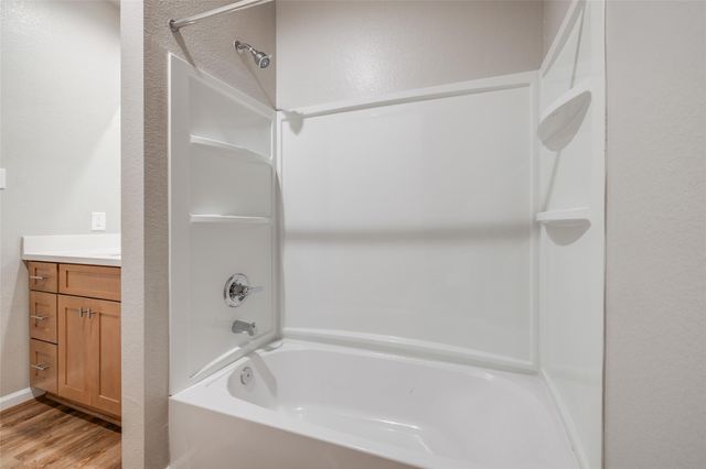107 Park Place Circle B, Waller, TX 77484