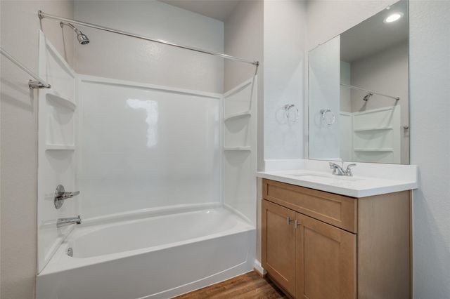 107 Park Place Circle B, Waller, TX 77484