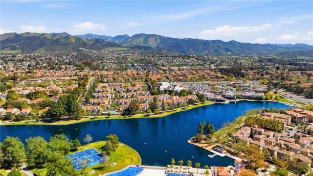 46 Calle De Los Ninos, Rancho Santa Margarita, CA 92688