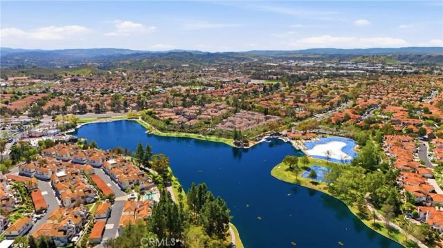 46 Calle De Los Ninos, Rancho Santa Margarita, CA 92688