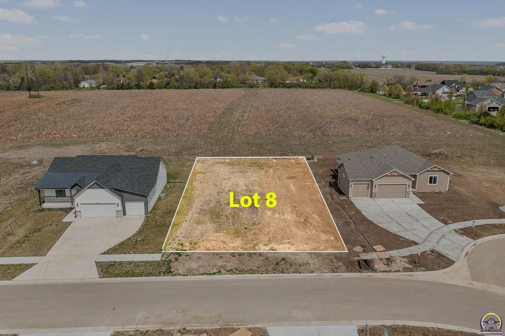 8008 SW 26th TER Lot 8, Block B, Topeka, KS 66614