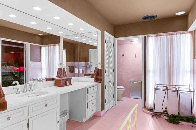 22 Greencroft Drive, Champaign, IL 61821