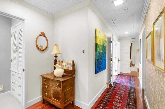 22 Greencroft Drive, Champaign, IL 61821