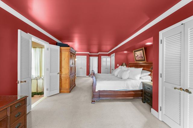 22 Greencroft Drive, Champaign, IL 61821