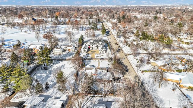 22 Greencroft Drive, Champaign, IL 61821