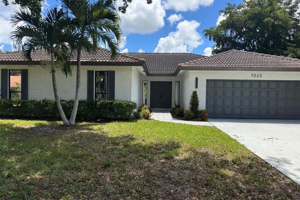 7022 NW 39th St, Coral Springs, FL 33065