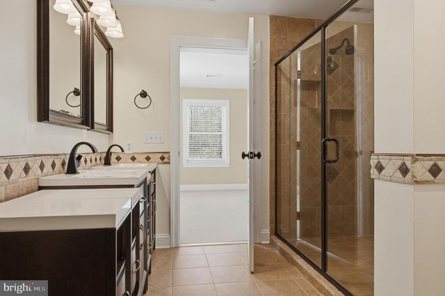 2123 BEACH, Pasadena, MD 21122