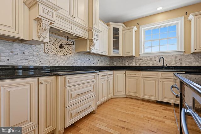 2123 BEACH, Pasadena, MD 21122