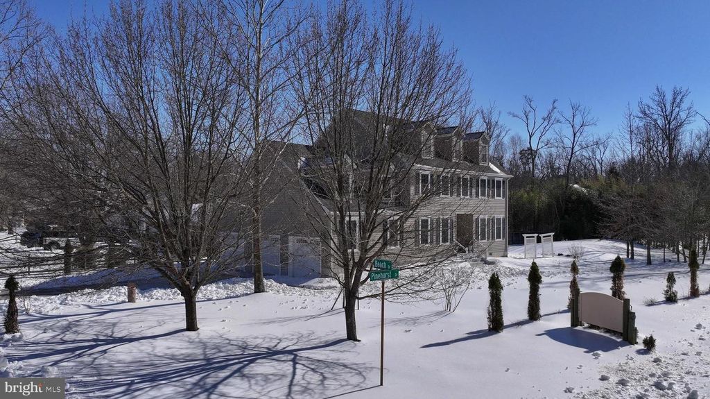 2123 BEACH, Pasadena, MD 21122