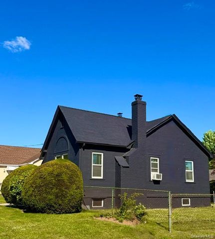 43 Elinor Place, Freeport, NY 11520