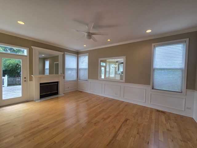217 Lexington Court, Grayslake, IL 60030