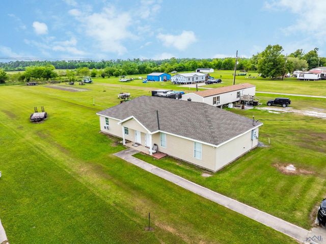 436 A&B Aragon Road, Montegut, LA 70377