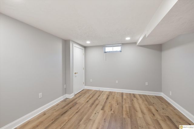 12123 Weir Street, Omaha, NE 68137