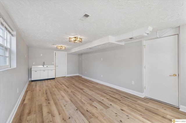 12123 Weir Street, Omaha, NE 68137