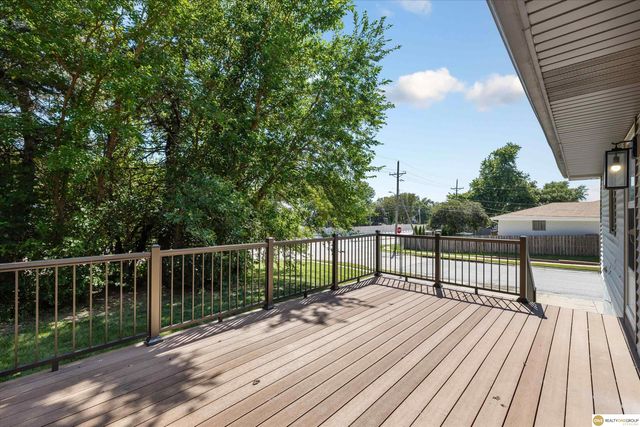 12123 Weir Street, Omaha, NE 68137