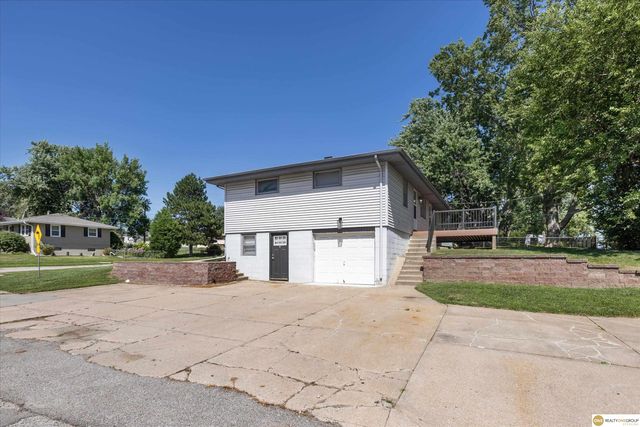 12123 Weir Street, Omaha, NE 68137