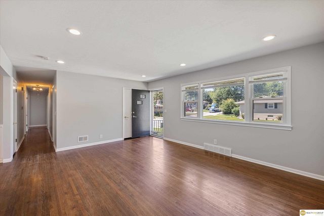 12123 Weir Street, Omaha, NE 68137