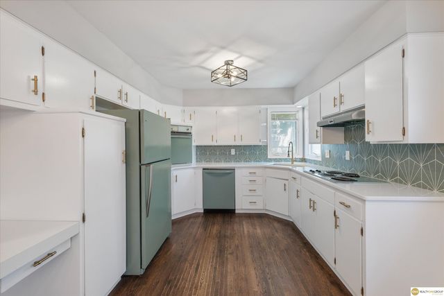 12123 Weir Street, Omaha, NE 68137