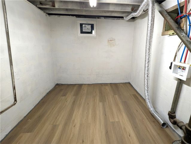 303 Lentz Street, Jeannette, PA 15644