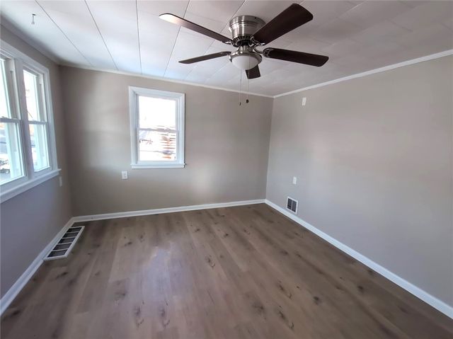 303 Lentz Street, Jeannette, PA 15644