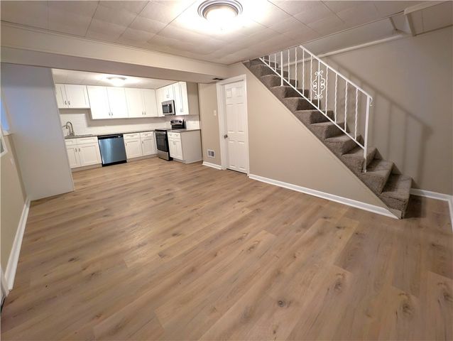 303 Lentz Street, Jeannette, PA 15644