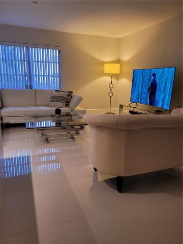 8101 SW 24th Ct 108, Davie, FL 33324