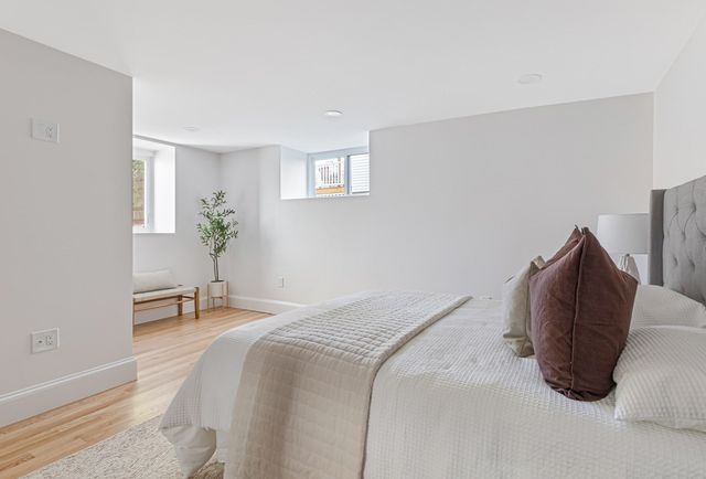 85 Kenmere 1, Medford, MA 02155