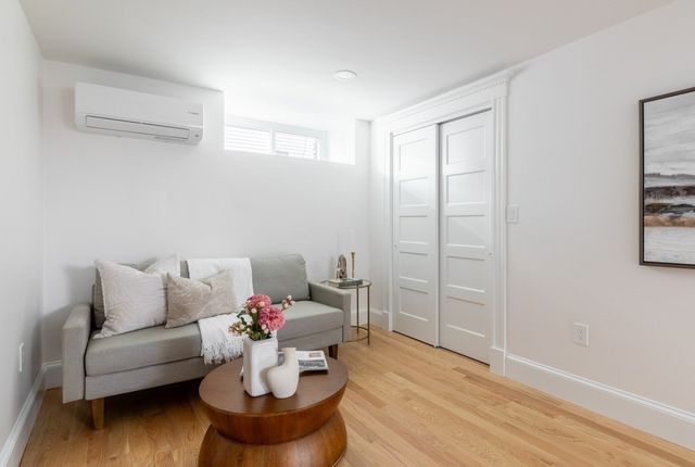 85 Kenmere 1, Medford, MA 02155