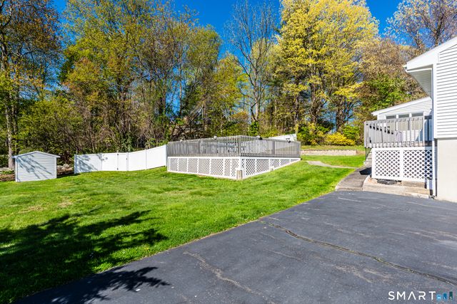 34 Bassick Road, Trumbull, CT 06611