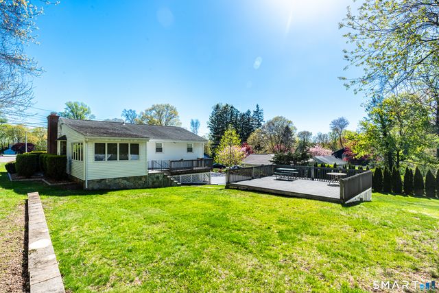 34 Bassick Road, Trumbull, CT 06611