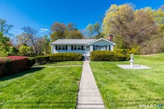 34 Bassick Road, Trumbull, CT 06611