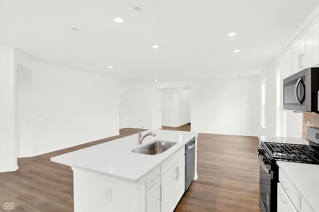 7601 Bluegill Drive, Noblesville, IN 46062