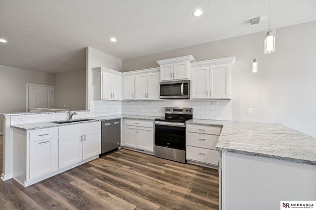 1955 Battista Avenue, Lincoln, NE 68521