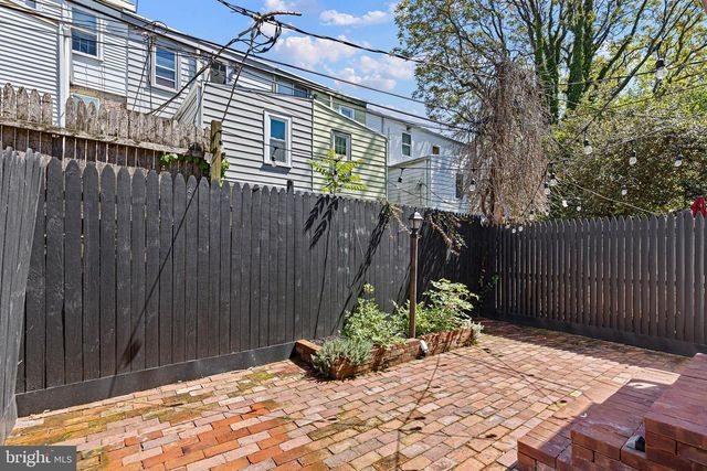 1010 TRENTON PL, Wilmington, DE 19801