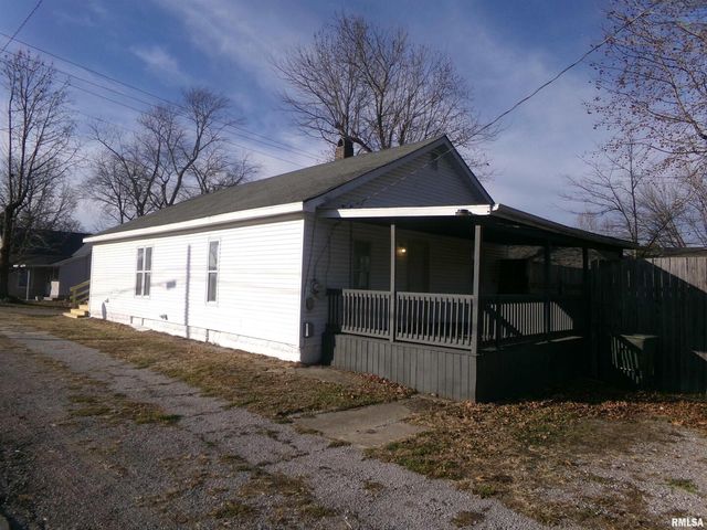 402 N Cochran Street, West Frankfort, IL 62896