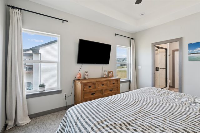 812 Old Mill Lane, Solon, IA 52333