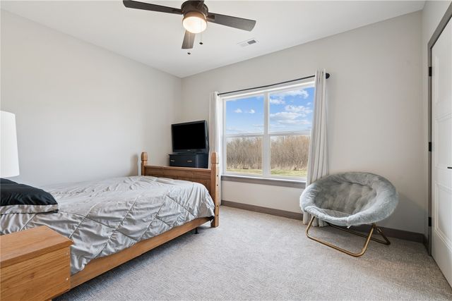 812 Old Mill Lane, Solon, IA 52333