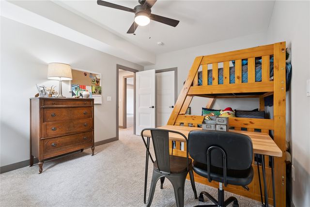 812 Old Mill Lane, Solon, IA 52333