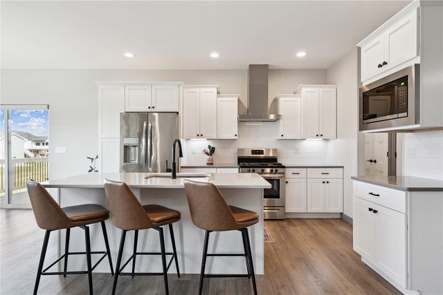 812 Old Mill Lane, Solon, IA 52333