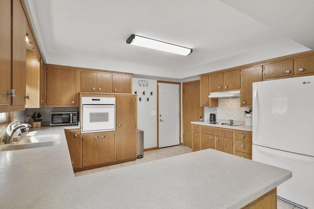 487 W Main Street, Evansville, WI 53536